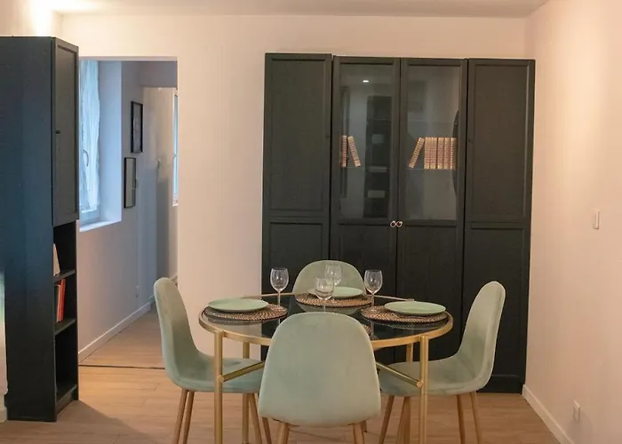 - Centre - 4 Personnes * Руан